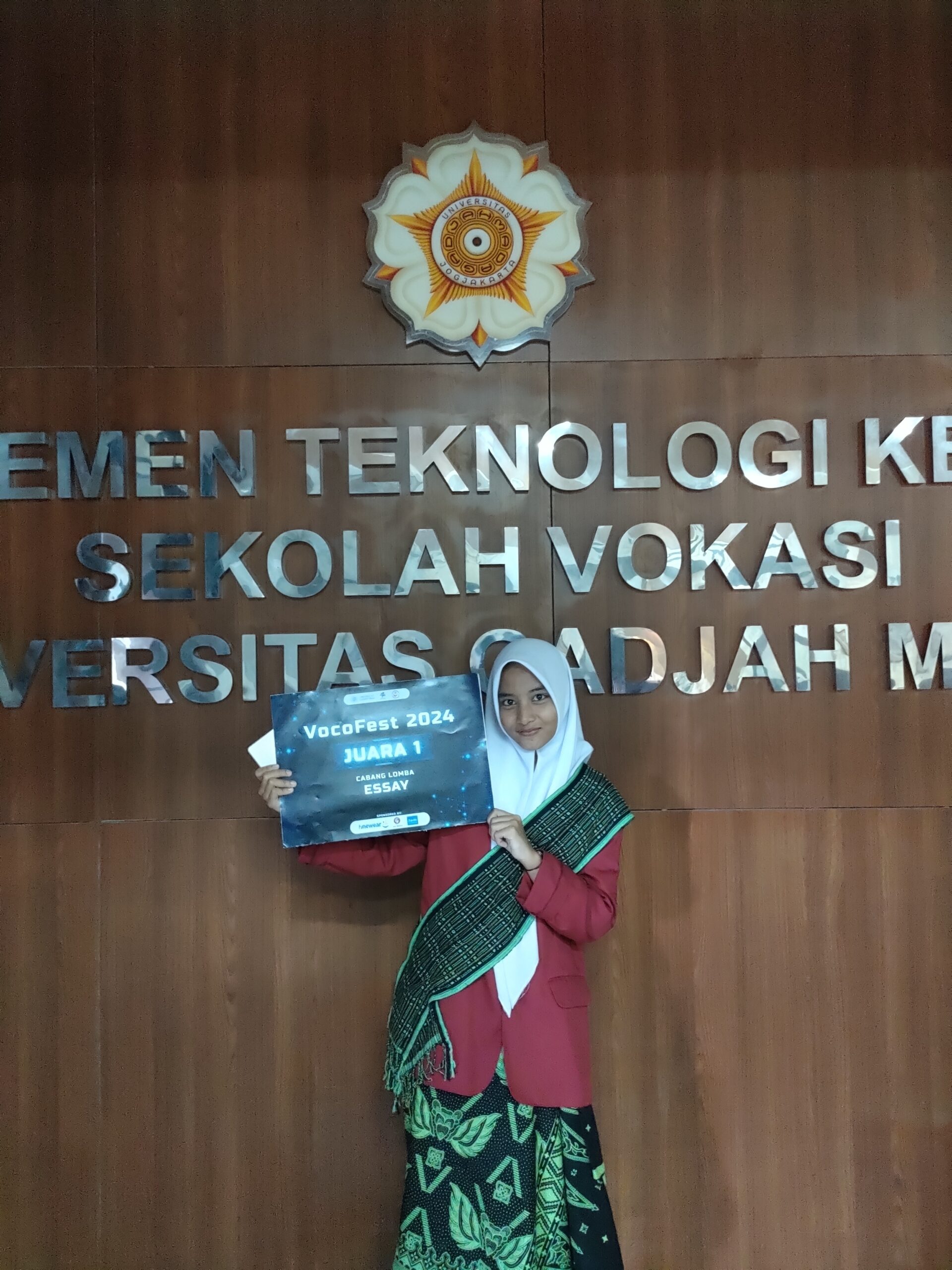 Esti Kurnia Putri